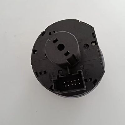 Εναλλακτής προβολέα από μέταλλο πλαστικό χρωμικό για Skoda OEM NO. 1Z0 941 431