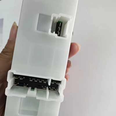 Ο αριθμός OE 25401-BB65B Εμπρός αριστερός διακόπτης ενεργειακού παράθυρου για Nissan Navara Qashqai 2003-2018
