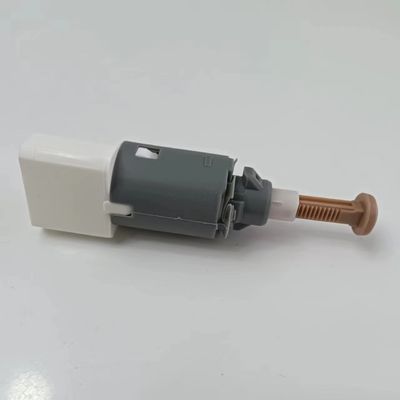 Opel Daewoo Chevrolet Φωτιστικός διακόπτης φρένων 25320-00Q0A Fits 93197675 8200168238 4155450009